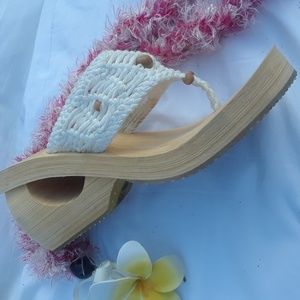 Somethin' Else from Skechers Sandals size 10